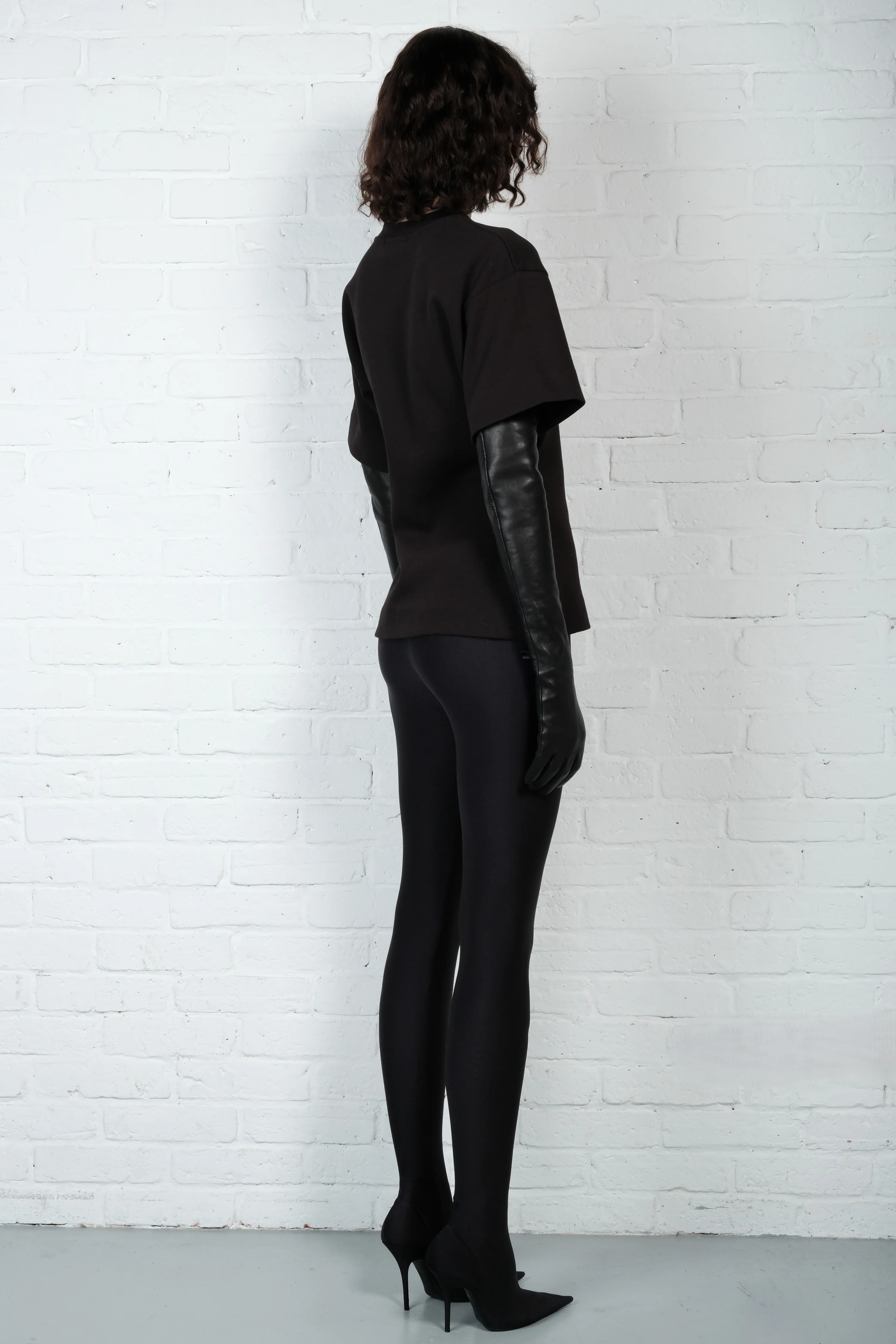 Hourglass T-Shirt - Black - Image 3