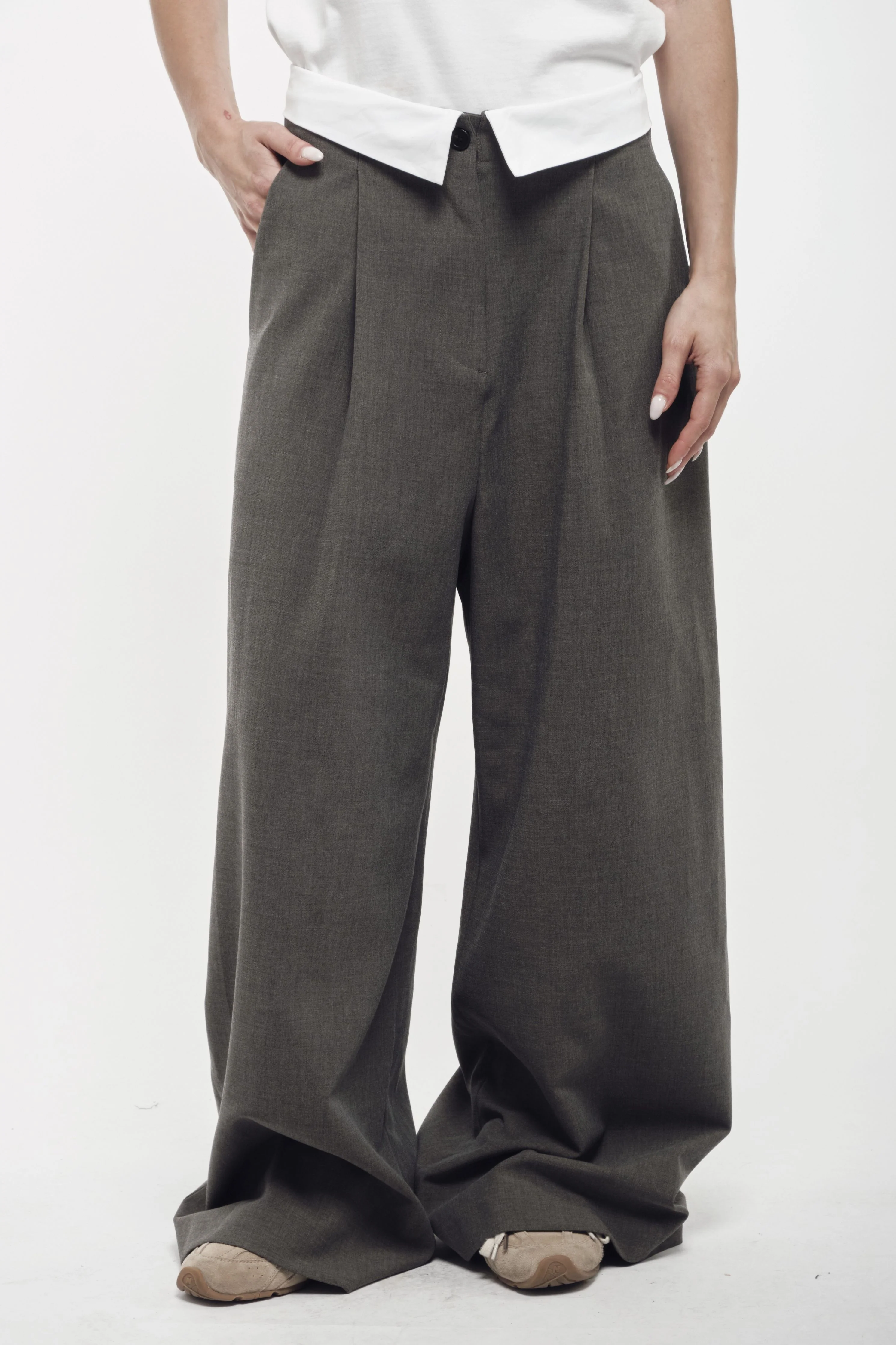 Pin-Tuck Wide Trousers - Image 3