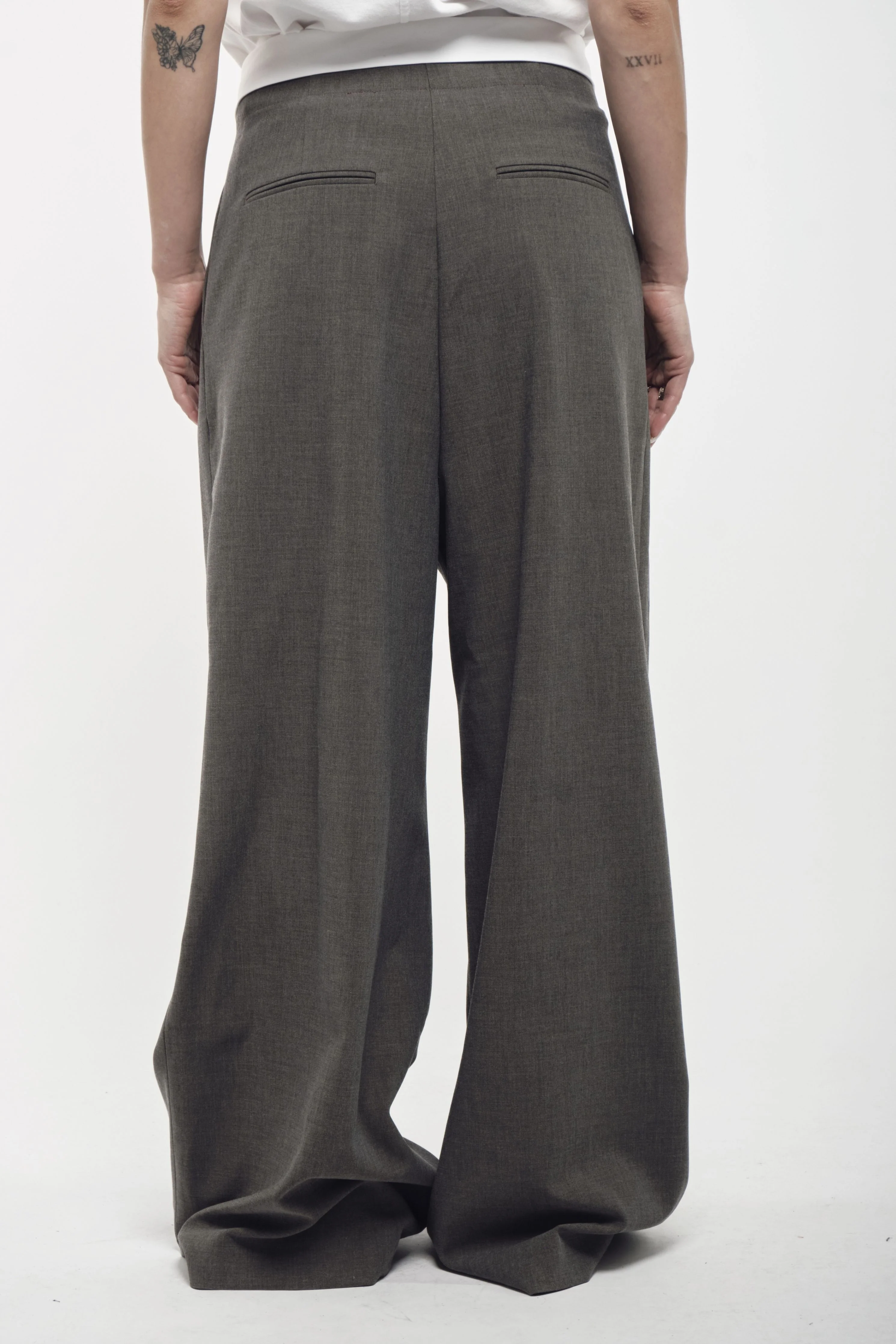 Pin-Tuck Wide Trousers - Image 4